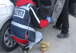Erzurum polisi geçit vermedi